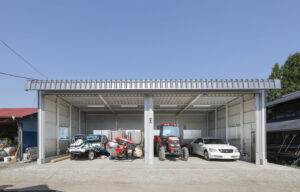 間口11.7m　奥行7.2m　高さ4.0m　25.6坪