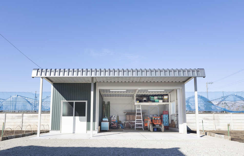 間口8.9m　奥行5.7m　軒高3.0m　15.3坪