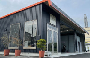 間口14.6m　奥行5.7m　軒高3.5m　25.3坪