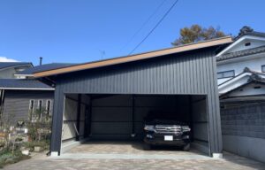 間口6.0m　奥行6.4m (壁外々) 軒高4.4m (シャッター有効高2.25m)　11.6坪