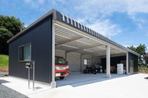 間口17.5m　奥行5.7m　軒高3.0m　30.7坪